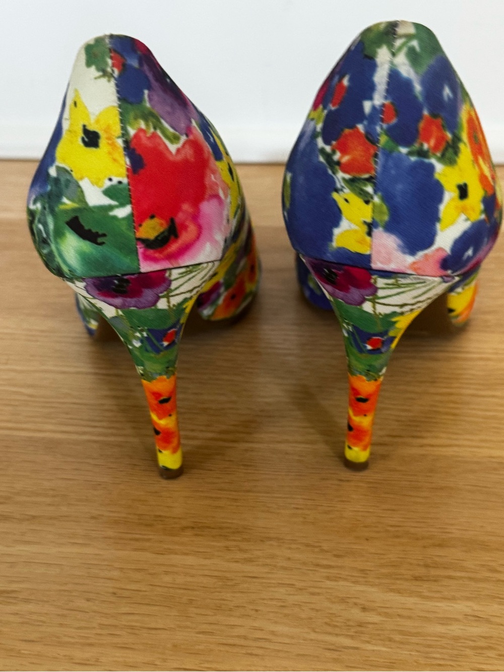 Guess Floral Pointed Toe Stilettos in Blue, Green, Yellow, Orange - Picture 3 of 4